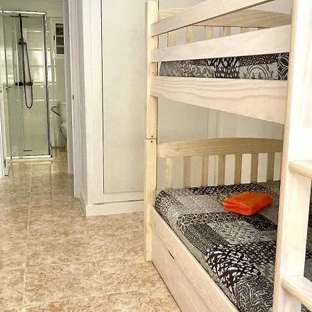 Apartbeach Vangohg Climatizado Y Vistas Piscina Salou