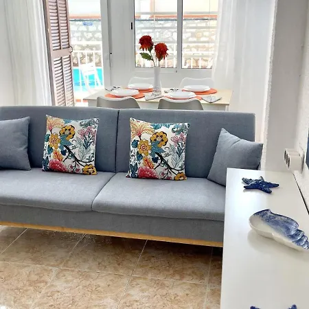 Apartbeach Vangohg Climatizado Y Vistas Piscina
