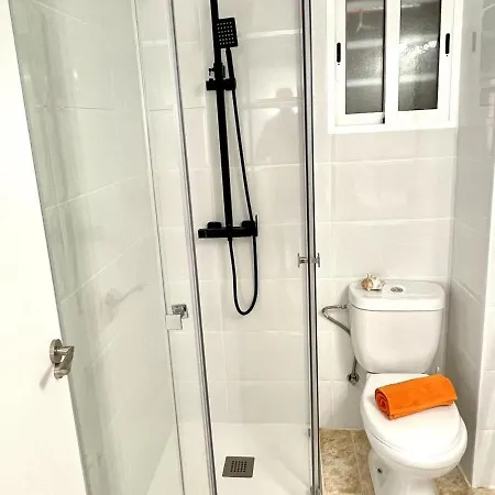 Apartbeach Vangohg Climatizado Y Vistas Piscina Salou
