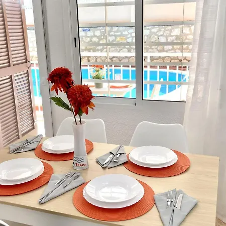 Apartbeach Vangohg Climatizado Y Vistas Piscina Salou