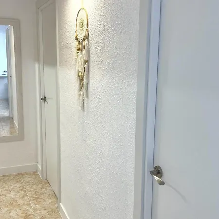 Apartment Apartbeach Vangohg Climatizado Y Vistas Piscina Salou